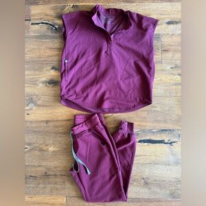 Figs Scrub Set Rafaela Top & Zamora Joggers XS in Burgundy.